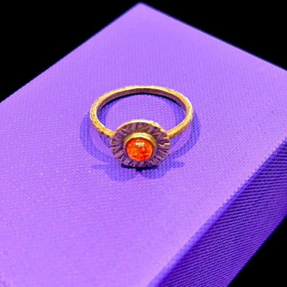 Silpada vintage Sterling Silver and orange stone ring. New, used for display. - Picture 1 of 3